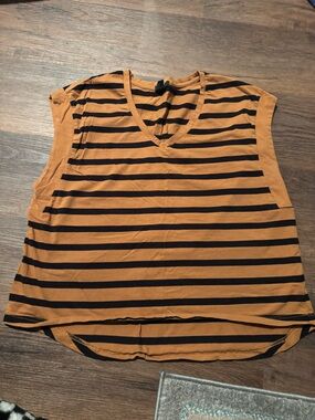Halogen Striped Sleeveless Top - Camel & Black